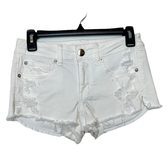 American Eagle Outfitters Pants - American Eagle Distressed White Shorts Size 2